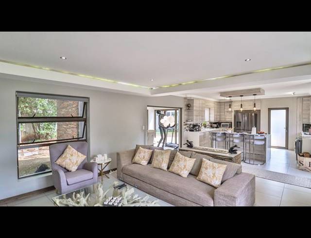 4 BEDROOM HOUSE FOR SALE IN MIDSTREAM RIDGE